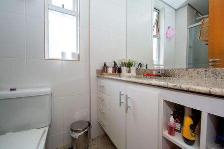 Apartamento à venda com 100m², 3 quartos e 2 vagas Apartamento à venda com 100m², 3 quartos e 2 vagasBANHEIRO2