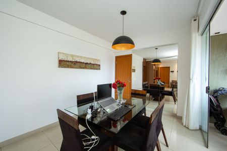 Apartamento à venda com 100m², 3 quartos e 2 vagas Apartamento à venda com 100m², 3 quartos e 2 vagasSALA