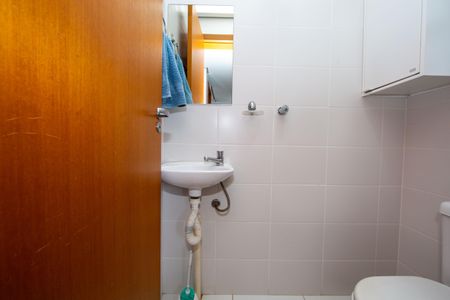 Apartamento à venda com 100m², 3 quartos e 2 vagas Apartamento à venda com 100m², 3 quartos e 2 vagasBANHO DE EMPREGADA