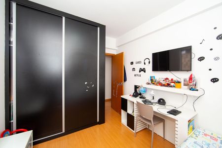 Apartamento à venda com 100m², 3 quartos e 2 vagas Apartamento à venda com 100m², 3 quartos e 2 vagasQUARTO1