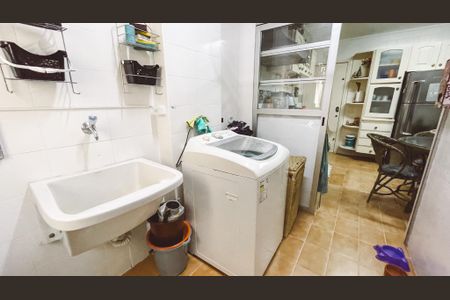 Apartamento à venda com 120m², 3 quartos e 2 vagas Apartamento à venda com 120m², 3 quartos e 2 vagasÁrea de Serviço