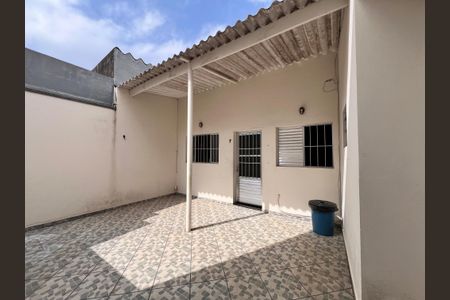 Casa à venda com 250m², 3 quartos e 2 vagas Casa à venda com 250m², 3 quartos e 2 vagasCasa 2