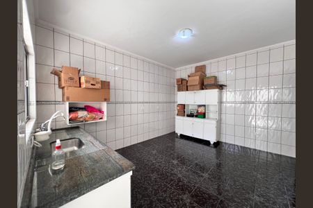 Casa à venda com 250m², 3 quartos e 2 vagas Casa à venda com 250m², 3 quartos e 2 vagasCasa 2 - Cozinha