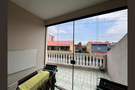 Casa à venda com 250m², 3 quartos e 2 vagas Casa à venda com 250m², 3 quartos e 2 vagasSacada do Quarto 2