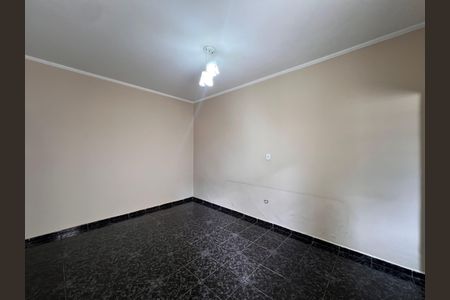 Casa à venda com 250m², 3 quartos e 2 vagas Casa à venda com 250m², 3 quartos e 2 vagasCasa 2 - Quarto