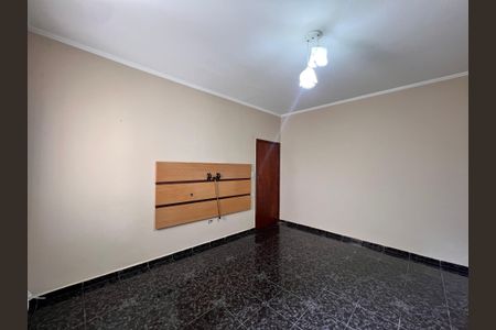 Casa à venda com 250m², 3 quartos e 2 vagas Casa à venda com 250m², 3 quartos e 2 vagasCasa 2 - Quarto