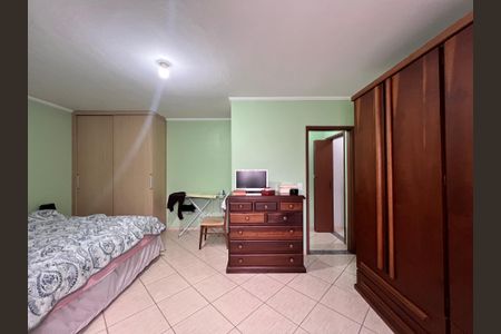 Casa à venda com 250m², 3 quartos e 2 vagas Casa à venda com 250m², 3 quartos e 2 vagasQuarto 1
