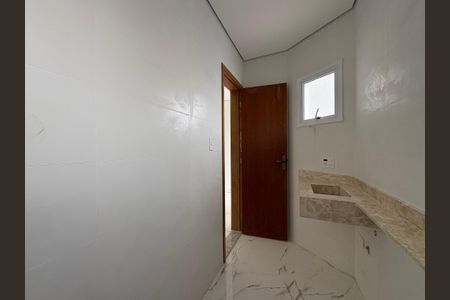 Apartamento à venda com 90m², 2 quartos e 2 vagas Apartamento à venda com 90m², 2 quartos e 2 vagasBanheiro da Suíte
