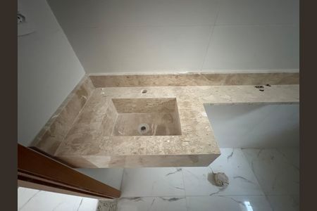 Apartamento à venda com 90m², 2 quartos e 2 vagas Apartamento à venda com 90m², 2 quartos e 2 vagasBanheiro
