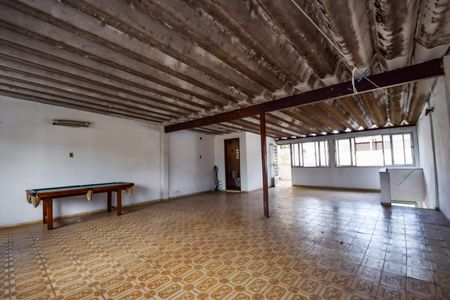 Casa à venda com 236m², 3 quartos e 1 vaga Casa à venda com 236m², 3 quartos e 1 vagaTerraço