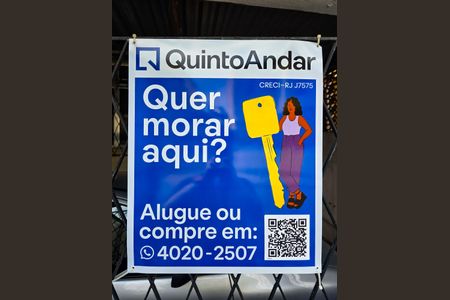 Casa à venda com 236m², 3 quartos e 1 vaga Casa à venda com 236m², 3 quartos e 1 vagaPlaca QuintoAndar