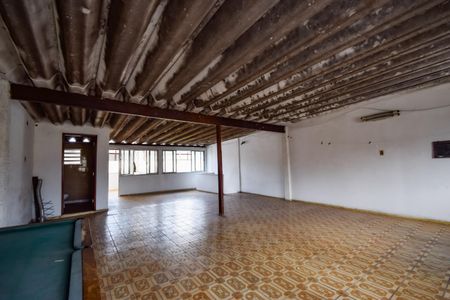 Casa à venda com 236m², 3 quartos e 1 vaga Casa à venda com 236m², 3 quartos e 1 vagaTerraço