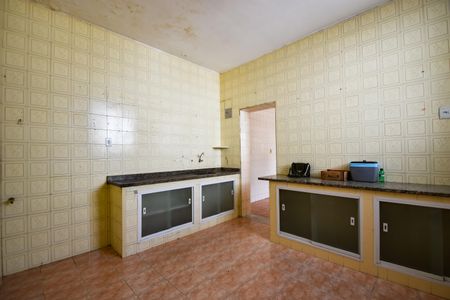 Casa à venda com 236m², 3 quartos e 1 vaga Casa à venda com 236m², 3 quartos e 1 vagaCozinha