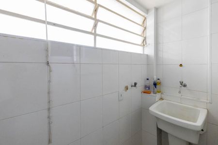Apartamento para alugar com 70m², 3 quartos e 1 vagaÁrea de Serviço