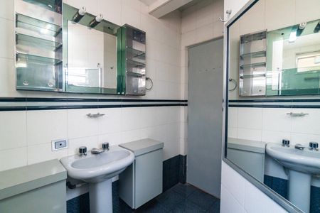 Apartamento à venda com 55m², 2 quartos e sem vagaBanheiro