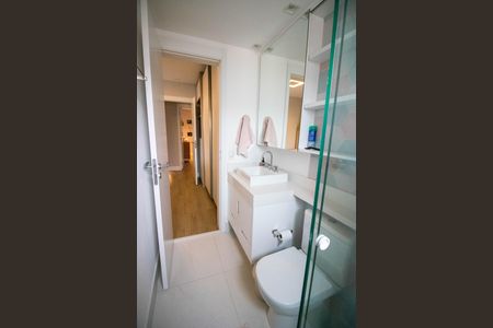 Apartamento à venda com 137m², 3 quartos e 3 vagasBanheiro da Suíte 1