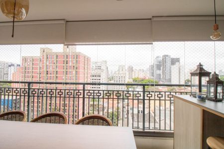 Apartamento à venda com 137m², 3 quartos e 3 vagasVaranda