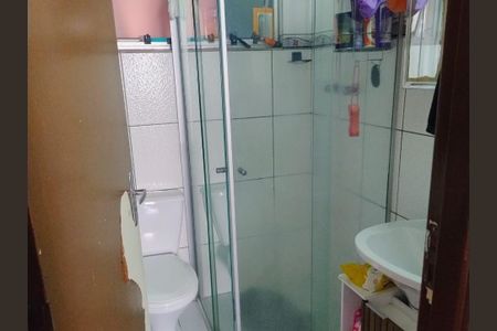 Banheiro  de apartamento à venda com 2 quartos, 49m² em Centro, Diadema