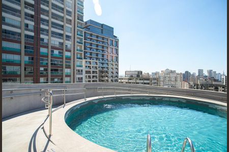 Studio à venda com 19m², 1 quarto e sem vaga Studio à venda com 19m², 1 quarto e sem vagaÁrea comum - Piscina