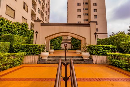 Apartamento à venda com 50m², 2 quartos e 1 vaga Apartamento à venda com 50m², 2 quartos e 1 vagaFachada