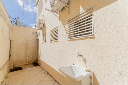 Casa para alugar com 184m², 3 quartos e 2 vagas Casa para alugar com 184m², 3 quartos e 2 vagasArea de Serviço