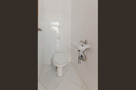 Casa para alugar com 184m², 3 quartos e 2 vagas Casa para alugar com 184m², 3 quartos e 2 vagasBanheiro de Serviço