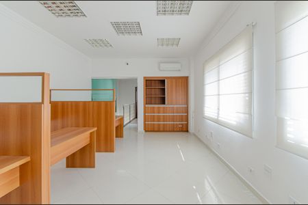 Casa para alugar com 184m², 3 quartos e 2 vagas Casa para alugar com 184m², 3 quartos e 2 vagasQuarto 2