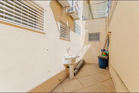 Casa para alugar com 184m², 3 quartos e 2 vagas Casa para alugar com 184m², 3 quartos e 2 vagasArea de Serviço