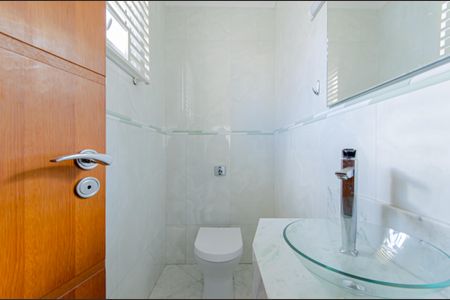 Casa para alugar com 184m², 3 quartos e 2 vagas Casa para alugar com 184m², 3 quartos e 2 vagasLavabo Suite