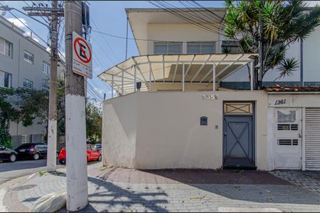 Casa para alugar com 184m², 3 quartos e 2 vagas Casa para alugar com 184m², 3 quartos e 2 vagasFachada
