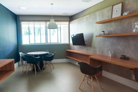 Apartamento à venda com 68m², 2 quartos e 1 vagaÁrea comum - Sala de Reunião