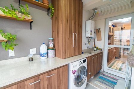 Apartamento à venda com 68m², 2 quartos e 1 vagaÁrea de Serviço