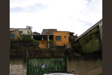 Casa à venda com 360m², 4 quartos e 4 vagasFachada