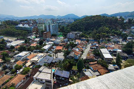 Apartamento à venda com 215m², 4 quartos e 2 vagas Apartamento à venda com 215m², 4 quartos e 2 vagasCobertura