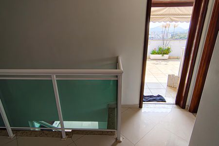 Apartamento à venda com 215m², 4 quartos e 2 vagas Apartamento à venda com 215m², 4 quartos e 2 vagasHall