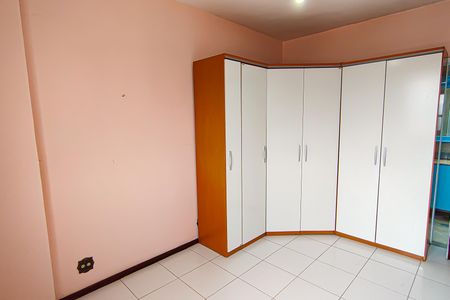 Apartamento à venda com 215m², 4 quartos e 2 vagas Apartamento à venda com 215m², 4 quartos e 2 vagasSuite