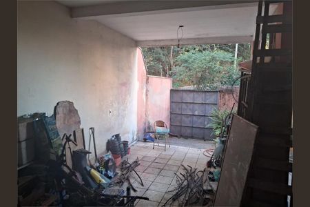 Casa de condomínio à venda com 252m², 3 quartos e 5 vagas