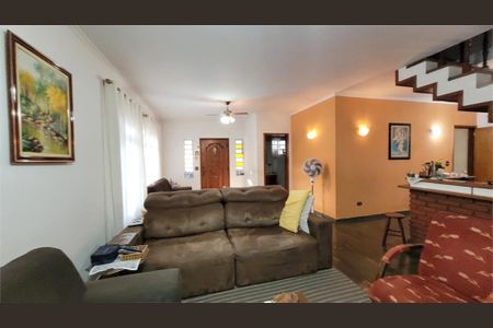 Casa de condomínio à venda com 140m², 3 quartos e 4 vagas
