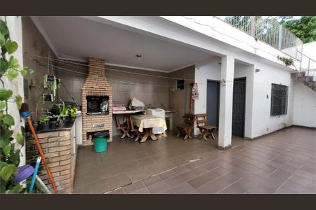 Casa de condomínio à venda com 140m², 3 quartos e 4 vagas