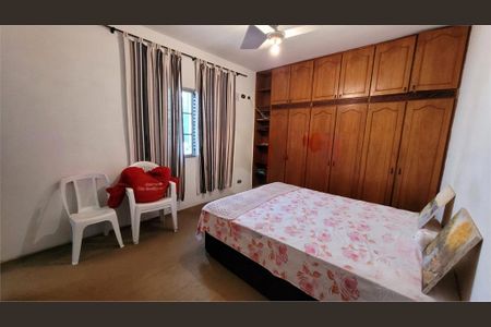 Casa de condomínio à venda com 140m², 3 quartos e 4 vagas