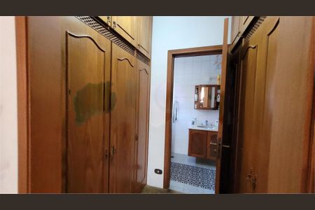 Casa de condomínio à venda com 140m², 3 quartos e 4 vagas