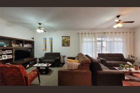 Casa de condomínio à venda com 140m², 3 quartos e 4 vagas