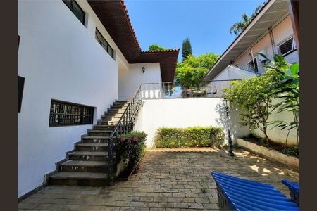 Casa à venda com 277m², 3 quartos e 4 vagas