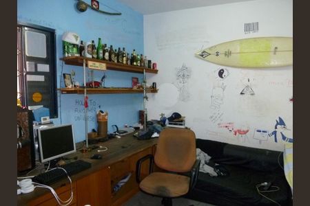Casa à venda com 170m², 6 quartos e 6 vagas
