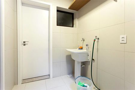 Casa à venda com 427m², 4 quartos e 3 vagas