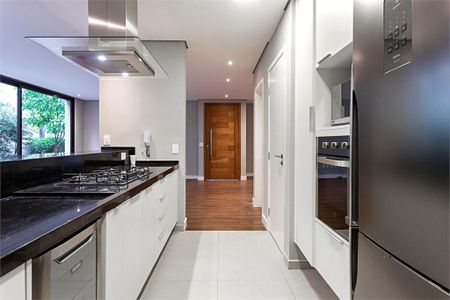 Casa à venda com 427m², 4 quartos e 3 vagas