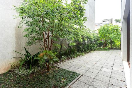 Casa à venda com 427m², 4 quartos e 3 vagas