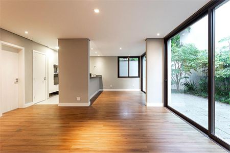 Casa à venda com 427m², 4 quartos e 3 vagas