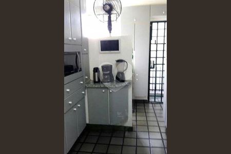 Casa de condomínio à venda com 326m², 3 quartos e 2 vagas