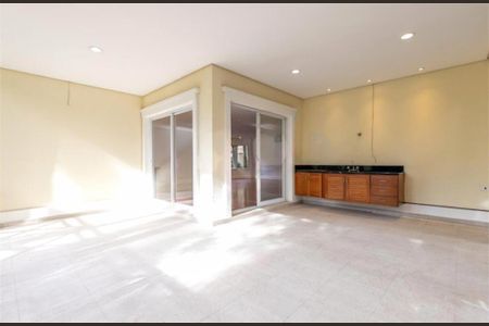 Casa à venda com 4 quartos, 710m² em Jardim Petropolis, São Paulo